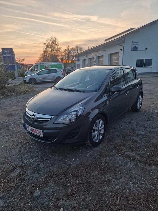 Gebraucht Opel Corsa Active 87 PS (63 kW) 2013 Grau Kleinwagen