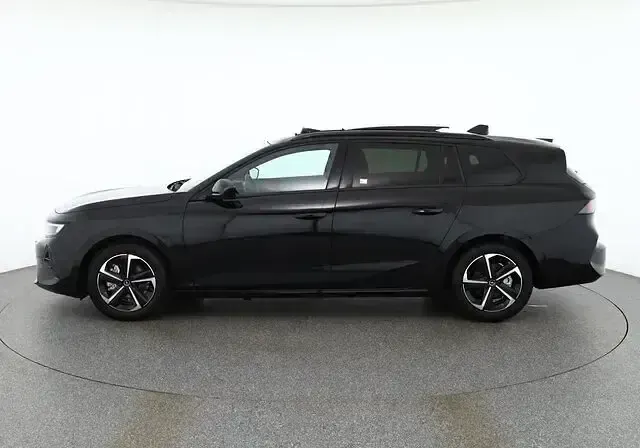 Gebraucht Opel Astra 131 PS (96 kW) 2025 Schwarz Kleinwagen