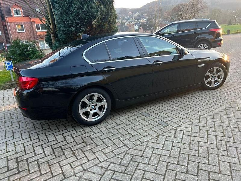 Gebraucht BMW 530 245 PS (180 kW) 2011 Schwarz Limousine