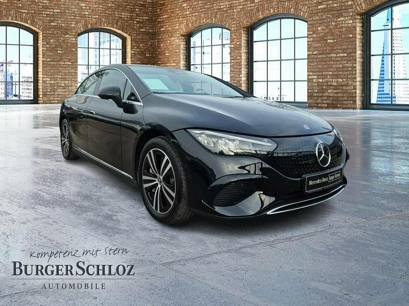 Gebraucht Mercedes EQE300 180 kW (245 PS) 2022 Unilack schwarz Limousine