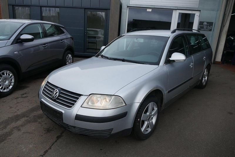 Gebraucht VW Passat 101 PS (74 kW) 2004 Silber Kombi
