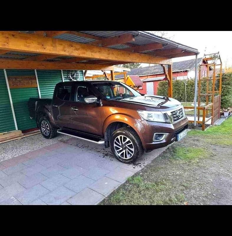 Braun Gebraucht 2018 Nissan Navara N-Connecta Abholung | 15.100 € - Bild 1/4