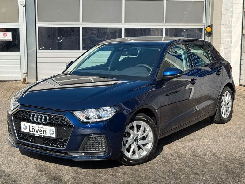 Navarrablau Gebraucht 2024 Audi A1 Sportback Advanced Kleinwagen | 22.980 € (Superpreis) - Bild 1/4
