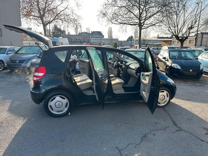 Schwarz Gebraucht 2005 Mercedes A170 Limousine | 2.300 € (Fairer Preis) - Bild 1/4
