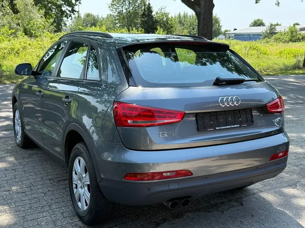 Gebraucht Audi Q3 140 PS (102 kW) 2013 Grau SUV