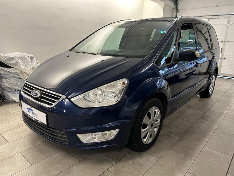 Blau Gebraucht 2013 Ford Galaxy Business Edition Van / Kleinbus | 3.980 € (Superpreis) - Bild 1/4