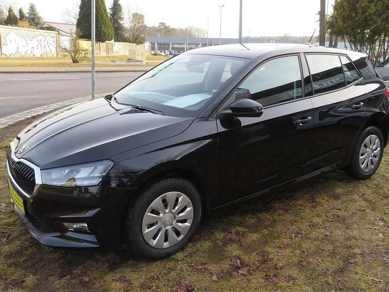 Neu Skoda Fabia Selection 116 PS (85 kW) 2025 Schwarzmagic perleffekt Kleinwagen