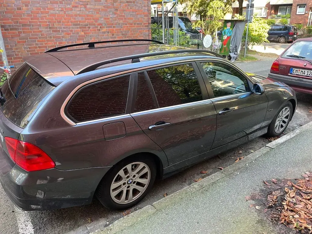 Gebraucht BMW 325 218 PS (160 kW) 2006 Grau Kombi