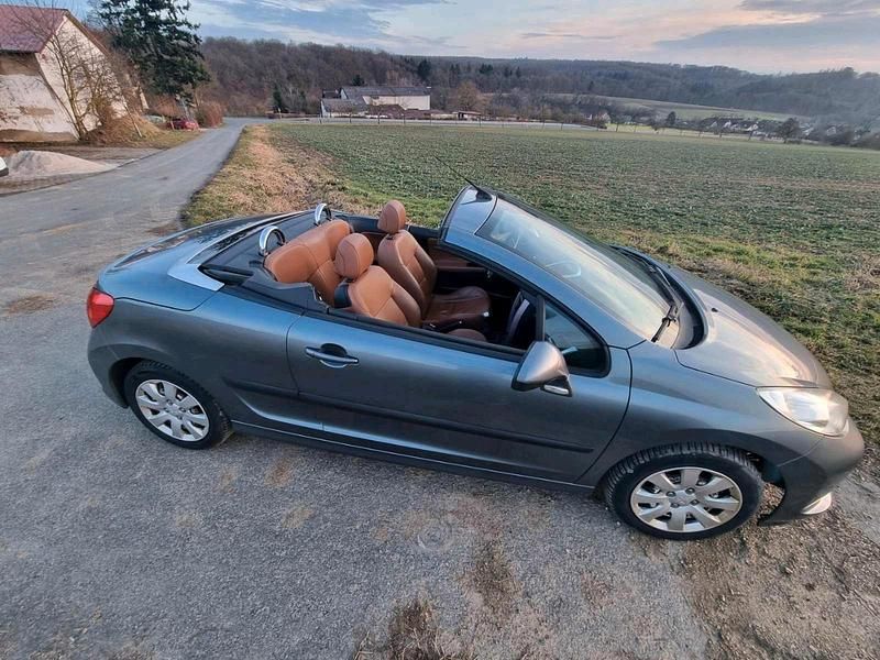 Gebraucht Peugeot 207 150 PS (110 kW) 2007 Silber Cabrio