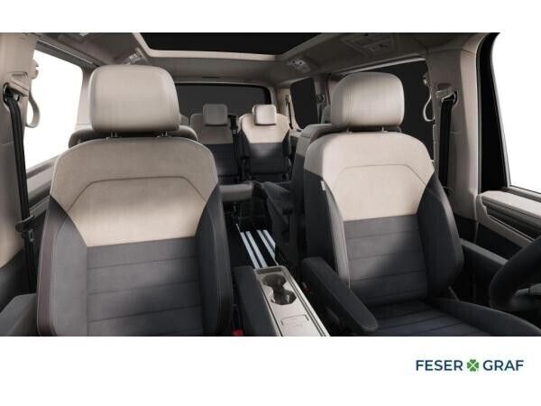 Neu VW Multivan Style 150 PS (110 kW) 2025 Schwarz (deep black perleffekt) Van / Kleinbus