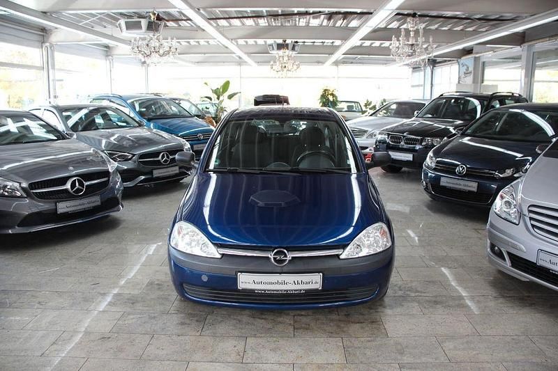 Używany Opel Corsa 58 KM (42 kW) 2003 Niebieski Sedan/Limuzyna