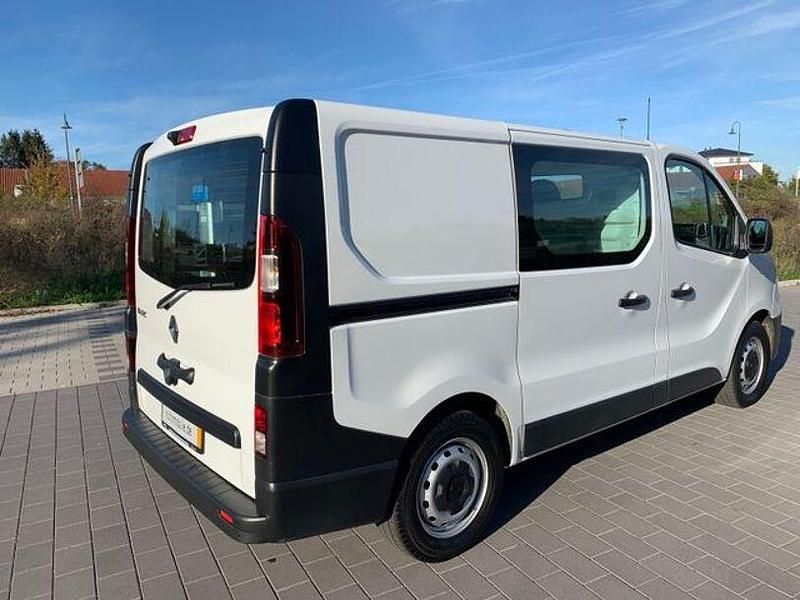 Gebraucht Renault Trafic Komfort 120 PS (88 kW) 2021 Weiß Van / Kleinbus
