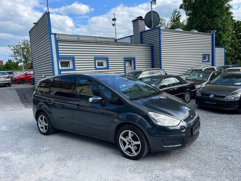 Grau Gebraucht 2006 Ford S-MAX Titanium Van / Kleinbus | 3.499 € (Etwas zu teuer) - Bild 1/4