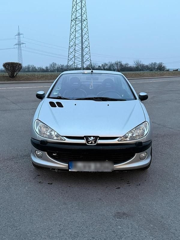Gebraucht Peugeot 206 CC 137 PS (100 kW) 2001 Grau Cabrio