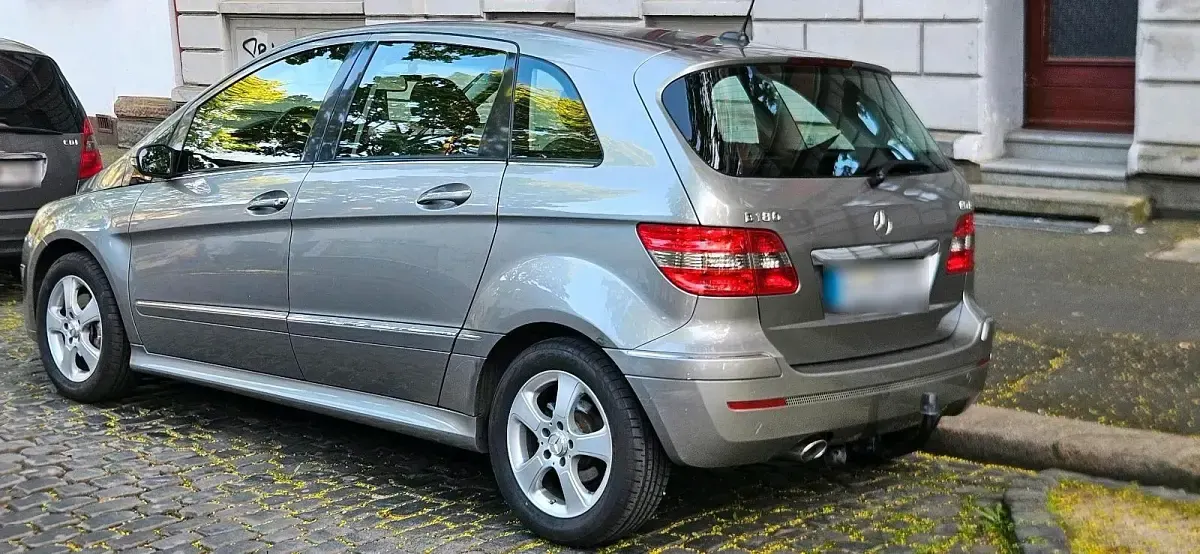 Gebraucht Mercedes B180 80 PS (58 kW) 2008 Grau Van / Kleinbus