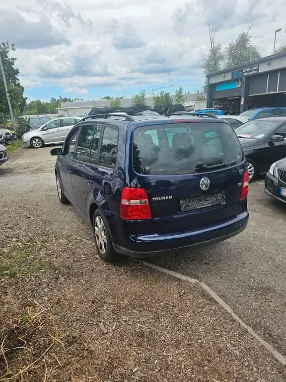 Gebraucht VW Touran 140 PS (102 kW) 2006 Blau Van / Kleinbus