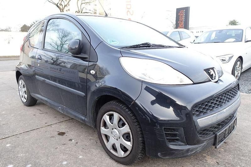 Gebraucht Peugeot 107 Filou 68 PS (50 kW) 2011 Noir caldera Kleinwagen