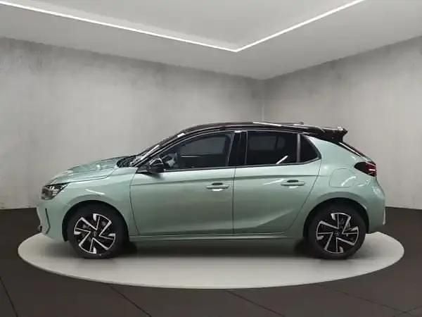 Neu Opel Corsa 110 PS (80 kW) 2026 Eukalyptus grün (metallic) Kleinwagen