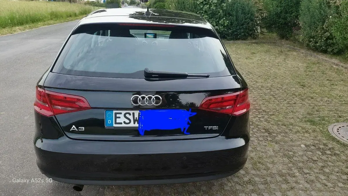 Gebraucht Audi A3 Ambiente 110 PS (80 kW) 2016 Schwarz Limousine