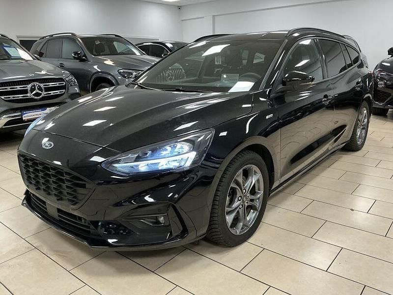 Schwarz Gebraucht 2021 Ford Focus ST-Line Kombi | 19.440 € (Fairer Preis) - Bild 1/4