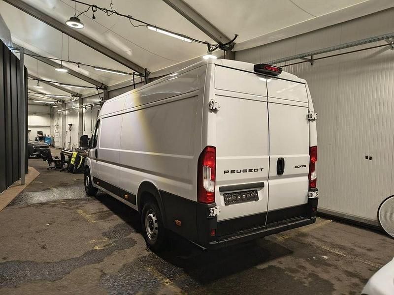 Gebraucht Peugeot Boxer 179 PS (131 kW) 2024 Weiß Van