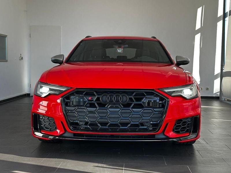 Gebraucht Audi S6 Ambiente 344 PS (253 kW) 2024 Individuallackierungen audi exclusive Kombi