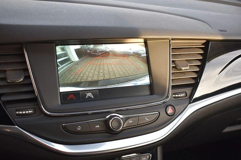 Gebraucht Opel Astra Design & Tech 145 PS (106 kW) 2021 Schwarz Kombi