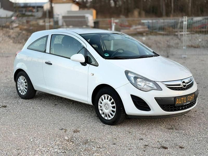 Gebraucht Opel Corsa Selection 86 PS (63 kW) 2014 Weiß Kleinwagen