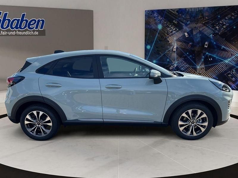 Gebraucht Ford Puma Titanium 125 PS (91 kW) 2025 Cactus grey SUV