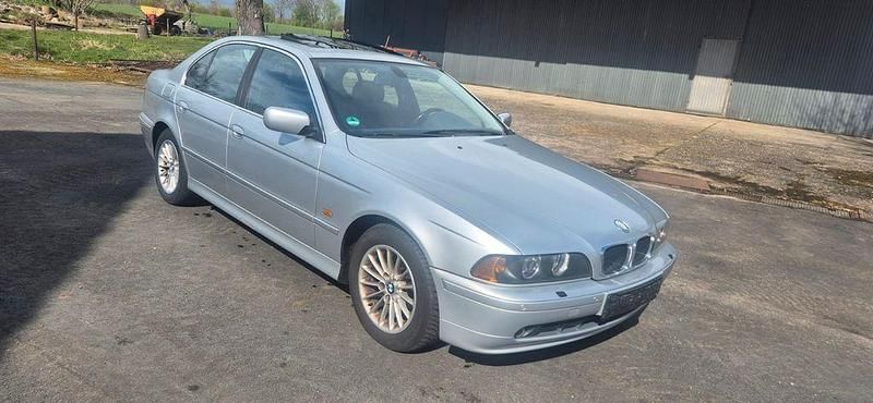 Gebraucht BMW 520 Exclusive 170 PS (125 kW) 2003 Silber Limousine