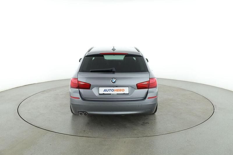 Gebraucht BMW 530 258 PS (189 kW) 2016 Grau Kombi