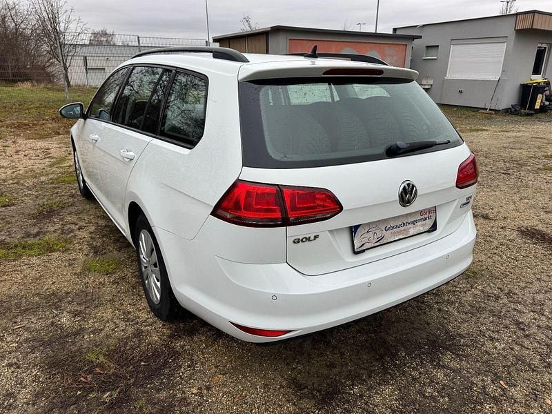 Gebraucht VW Golf VII 110 PS (80 kW) 2015 Weiß Kombi