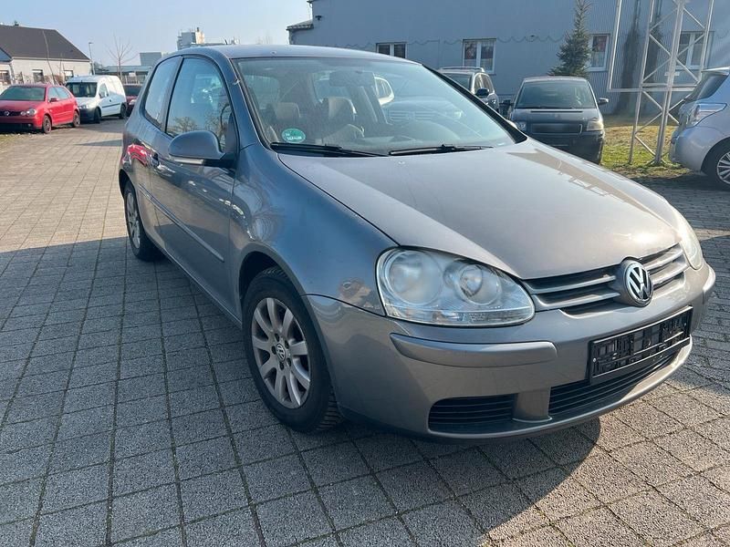 Second-hand VW Golf 102 CP (75 kW) 2007 Gri Coupe