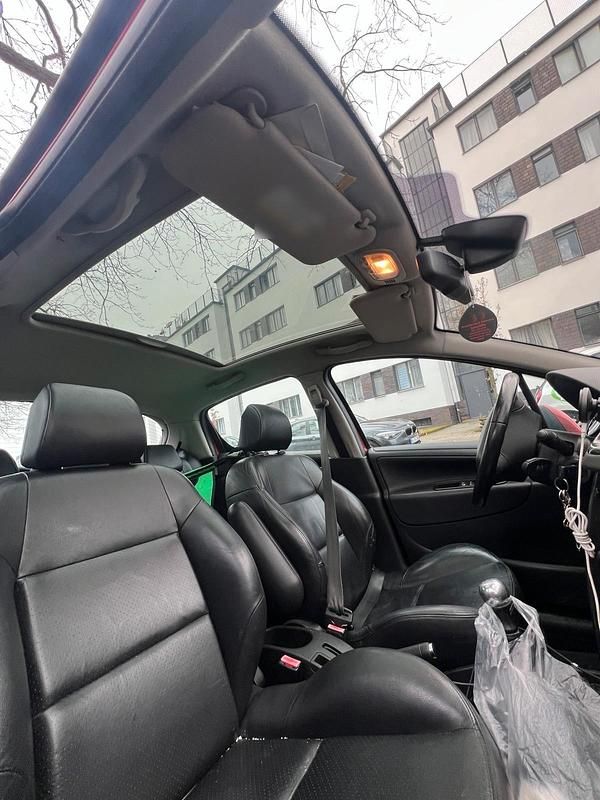 Gebraucht Peugeot 207 109 PS (80 kW) 2007 Rot Kleinwagen