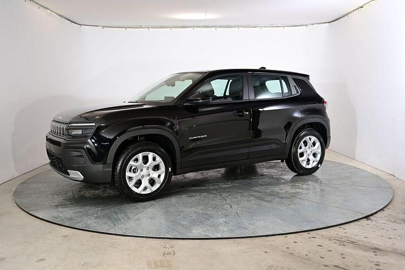 Neu Jeep Avenger Altitude 101 PS (74 kW) 2025 Schwarz SUV