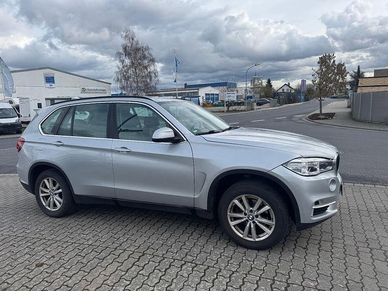 Gebraucht BMW X5 Sport Line 218 PS (160 kW) 2014 Silber SUV