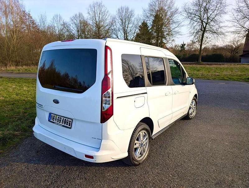 Gebraucht Ford Tourneo Connect Titanium 120 PS (88 kW) 2019 Weiß Van / Kleinbus