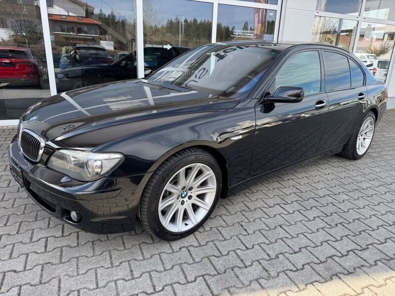 Schwarz Gebraucht 2007 BMW 745 Sport Line Limousine | 6.999 € (Fairer Preis) - Bild 1/4