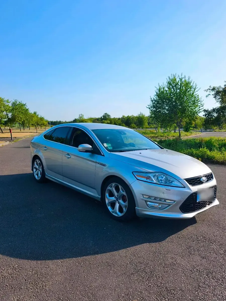 Gebraucht Ford Mondeo 200 PS (147 kW) 2011 Grau Limousine