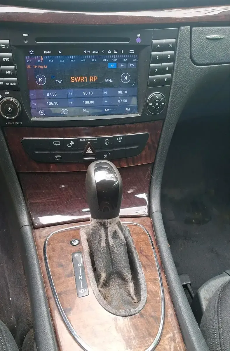 Gebraucht Mercedes E220 150 PS (110 kW) 2004 Schwarz Kombi