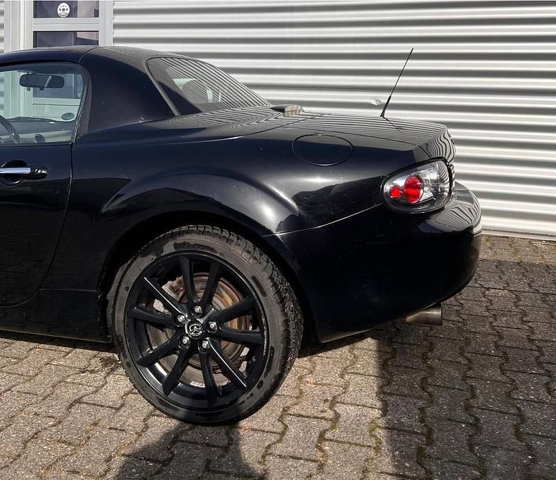 Gebraucht Mazda MX5 126 PS (92 kW) 2009 Schwarz Cabrio