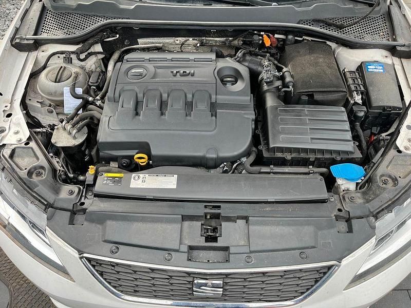 Gebraucht Seat Leon I-Tech 105 PS (77 kW) 2014 Weiß Limousine