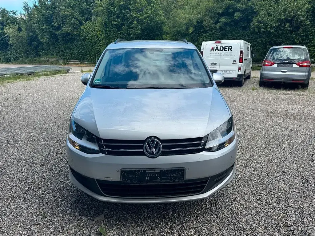Gebraucht VW Sharan Comfortline 150 PS (110 kW) 2014 Silber Van / Kleinbus