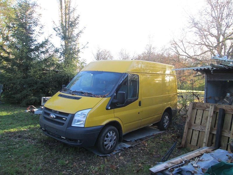 Second-hand Ford Transit 110 CP (80 kW) 2008 Galben Berlinǎ