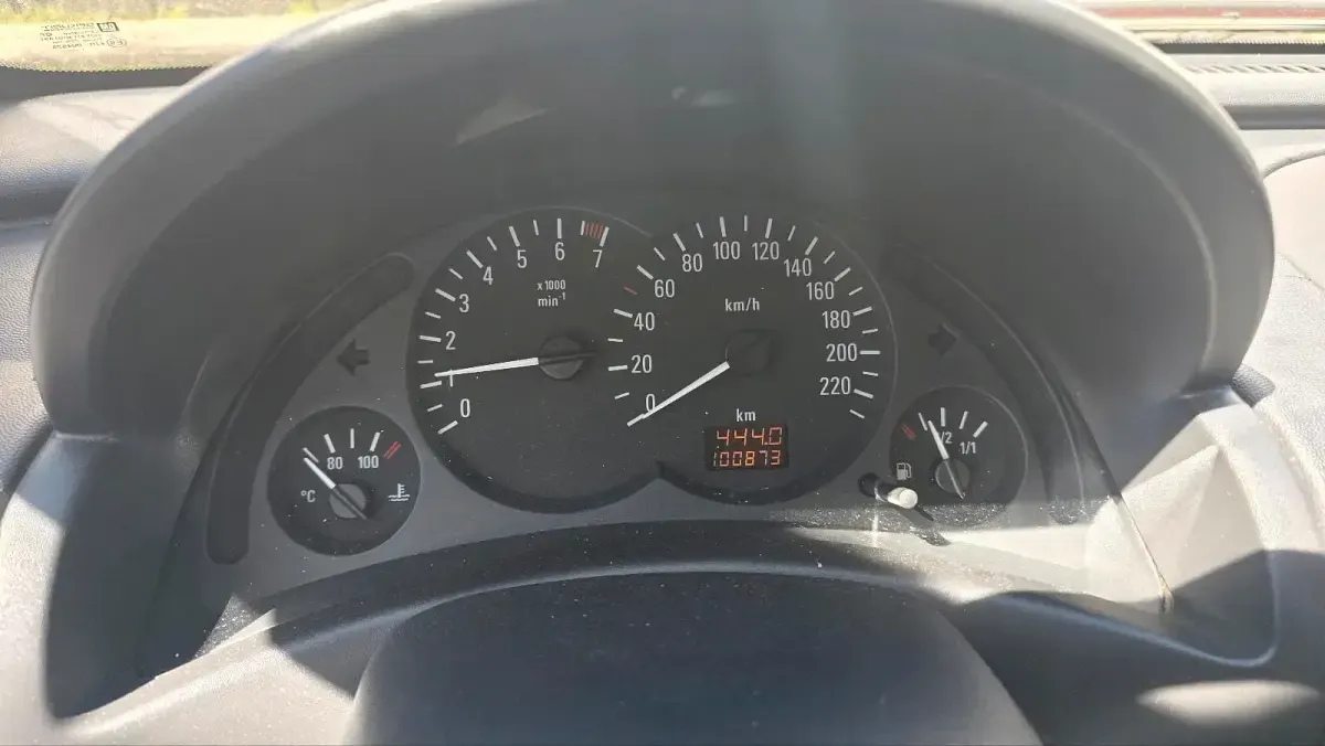Gebraucht Opel Corsa 75 PS (55 kW) 2002 Silber Kleinwagen
