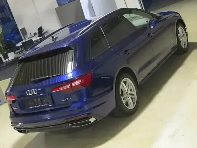 Gebraucht Audi A4 Advanced 204 PS (150 kW) 2023 Navarrablau Kombi