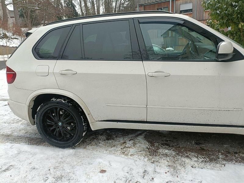 Weiß Gebraucht 2010 BMW X5 SUV | 12.000 € (Fairer Preis) - Bild 1/4