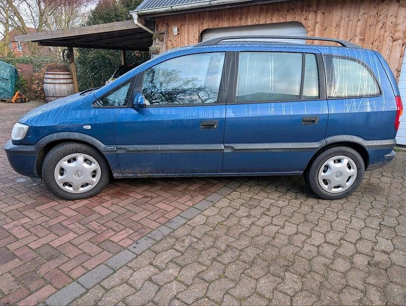 Blau Gebraucht 2002 Opel Zafira Van / Kleinbus | 1.150 € (Superpreis) - Bild 1/4