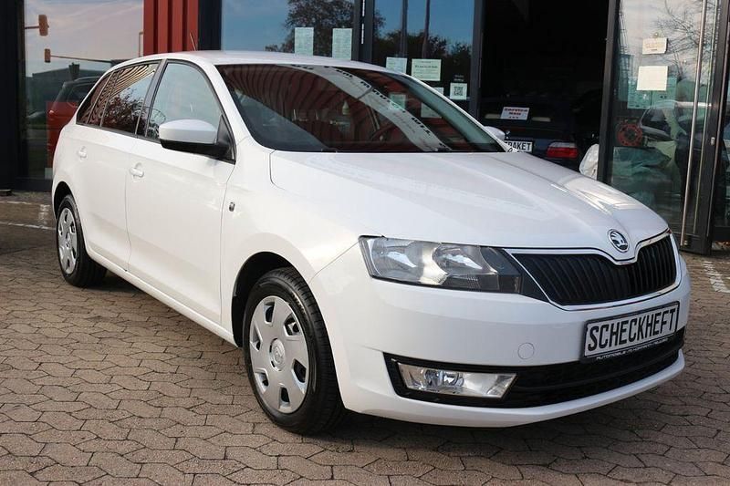 Weiß Gebraucht 2014 Skoda Rapid Limousine | 8.900 € (Etwas zu teuer) - Bild 1/4