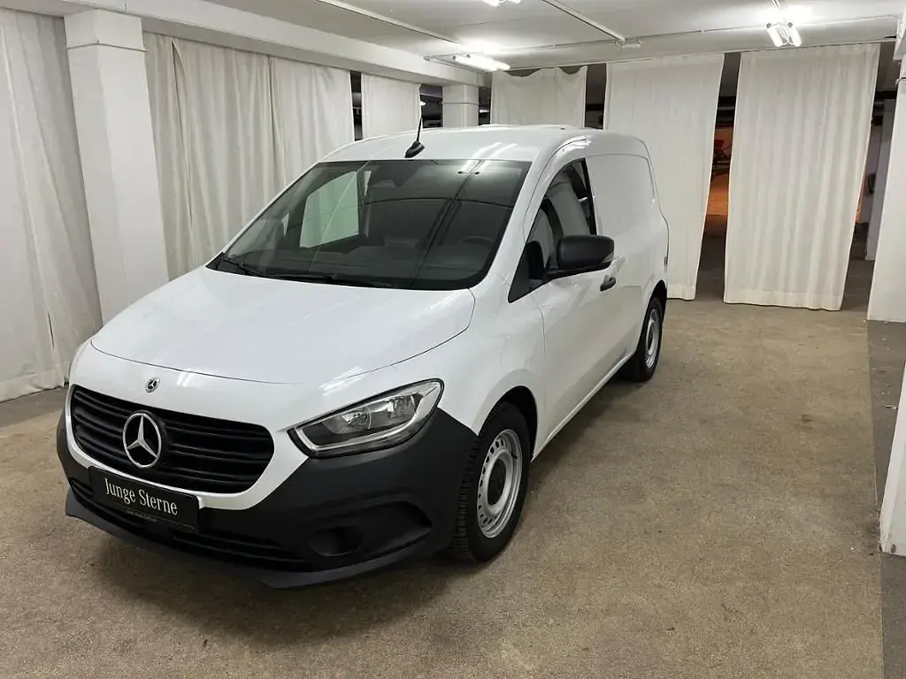 Gebraucht Mercedes Citan 108 75 PS (55 kW) 2024 Arktikweiss Van / Kleinbus